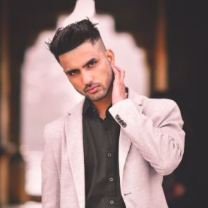 Lekh Raj Vaishnaw, professional photographer in Delhi, India